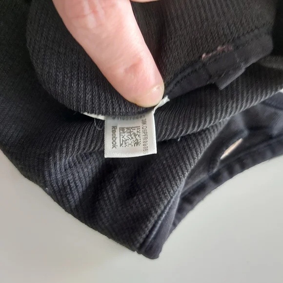 5/15$ Reebok sports bra/tank for child - Picture 5 of 7